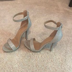 Silver sparkly formal/prom shoes with strap